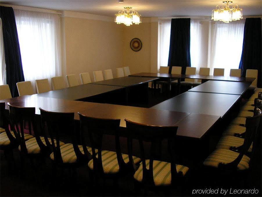 Monte-Nelly Hotel Букурещ Екстериор снимка