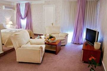 Monte-Nelly Hotel Букурещ Екстериор снимка