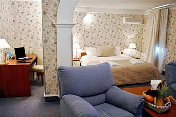 Monte-Nelly Hotel Букурещ Екстериор снимка